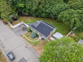 53 Rockwood St, Holbrook MA 02343