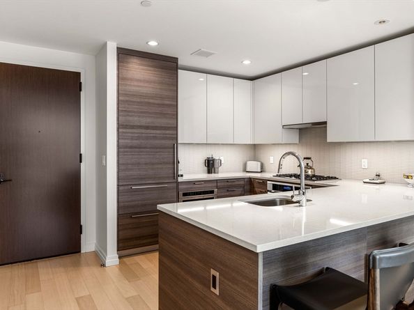 1 Franklin 2609, Boston MA 02110