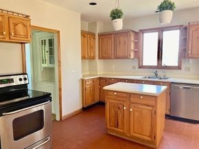 44 Boardman.St., Worcester MA 01606