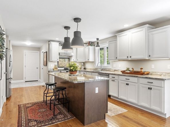 100 Platts Rd, Ashburnham MA 01430