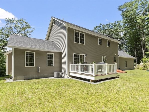 100 Platts Rd, Ashburnham MA 01430
