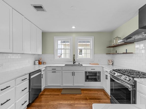 47 Oldfields Rd 2, Boston MA 02121