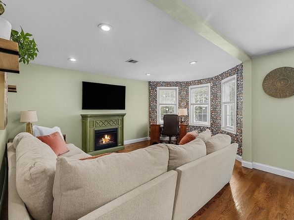 47 Oldfields Rd 2, Boston MA 02121