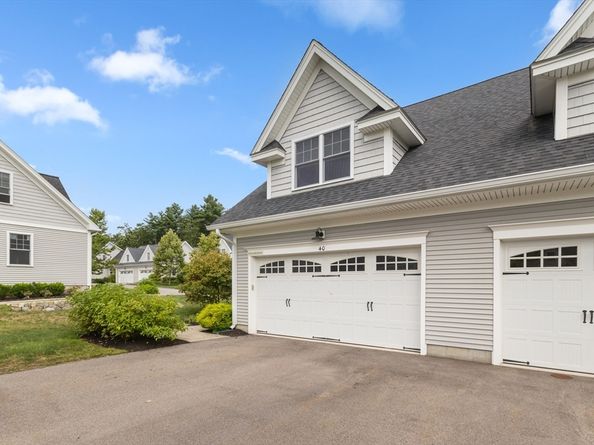 40 Lakepoint Way 40, Hopkinton MA 01748