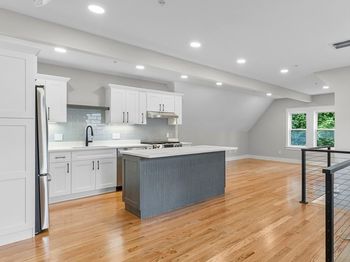 57-3 Packard Ave