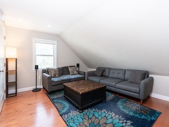 8 Putnam St 3, Danvers MA 01923