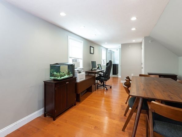 8 Putnam St 3, Danvers MA 01923