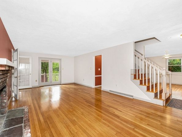 3 Blaisdell Rd, Chelmsford MA 01824