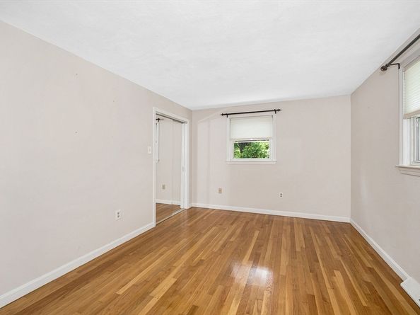 3 Blaisdell Rd, Chelmsford MA 01824