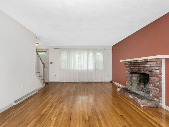 3 Blaisdell Rd, Chelmsford MA 01824