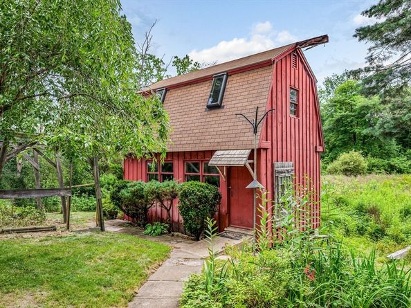 3 Blaisdell Rd, Chelmsford MA 01824