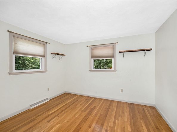 3 Blaisdell Rd, Chelmsford MA 01824