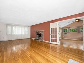 3 Blaisdell Rd, Chelmsford MA 01824