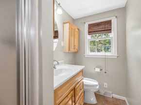 3 Blaisdell Rd, Chelmsford MA 01824