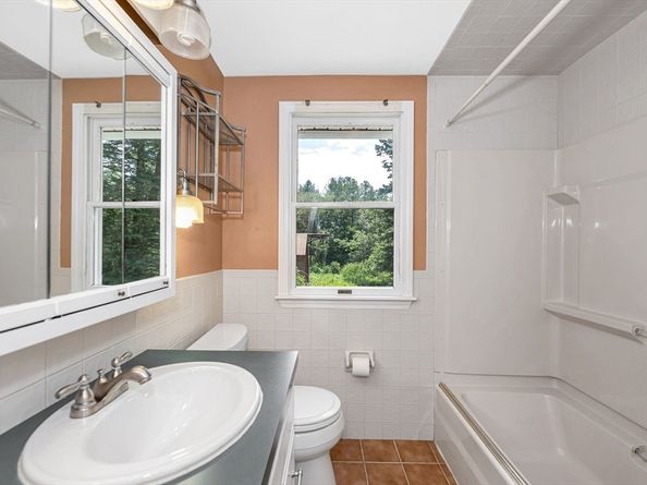 3 Blaisdell Rd, Chelmsford MA 01824
