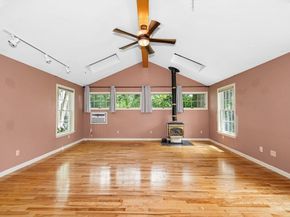 3 Blaisdell Rd, Chelmsford MA 01824