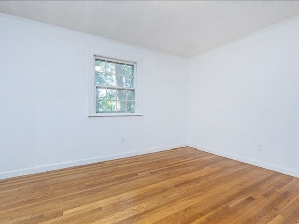 77 Essex St, Middleton MA 01949