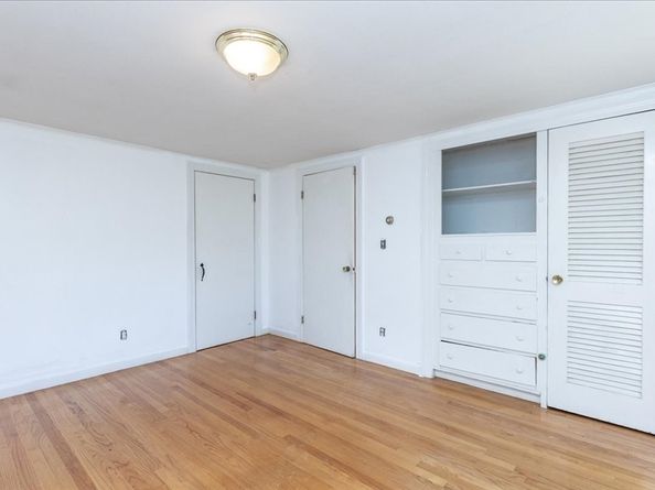 77 Essex St, Middleton MA 01949