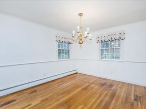 77 Essex St, Middleton MA 01949