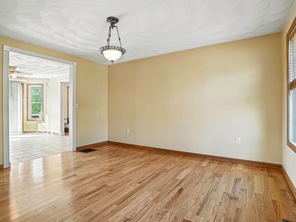 37 Mohave Rd, Worcester MA 01606