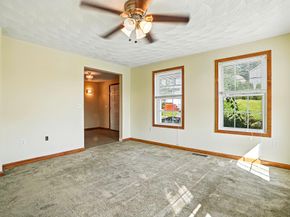37 Mohave Rd, Worcester MA 01606