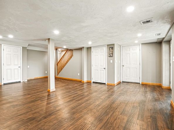 37 Mohave Rd, Worcester MA 01606