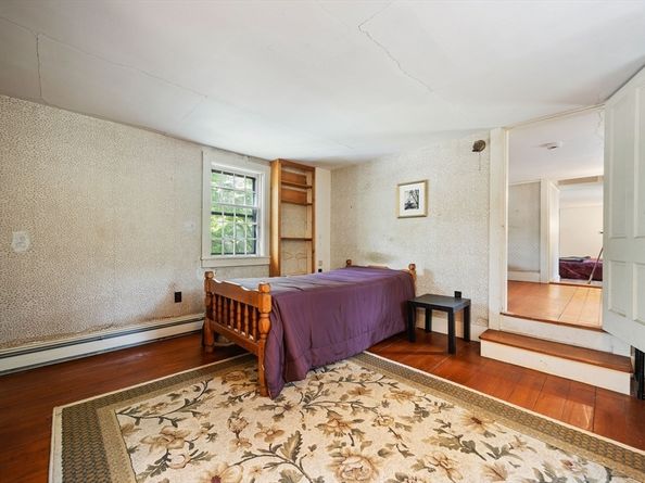 687 Main Street, Wareham MA 02571