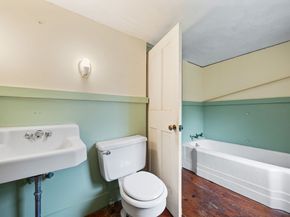 687 Main Street, Wareham MA 02571