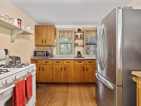 687 Main Street, Wareham MA 02571