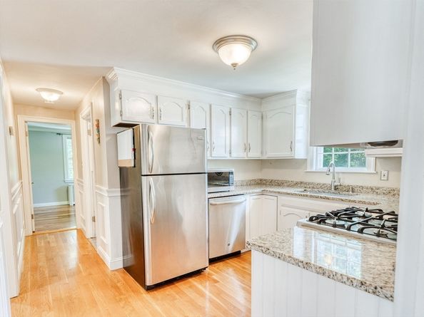 7 Manor Road, Auburn MA 01501