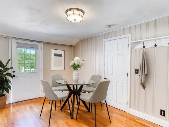 7 Manor Road, Auburn MA 01501