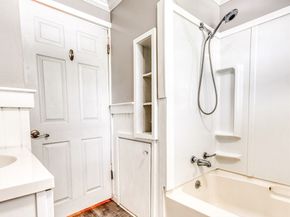 7 Manor Road, Auburn MA 01501