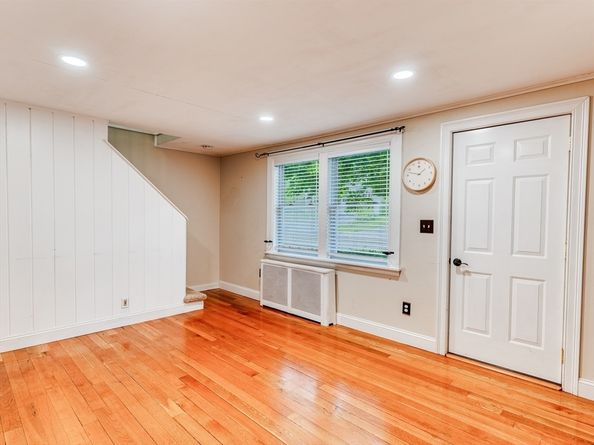 7 Manor Road, Auburn MA 01501