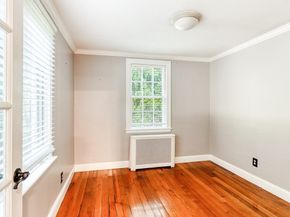 7 Manor Road, Auburn MA 01501