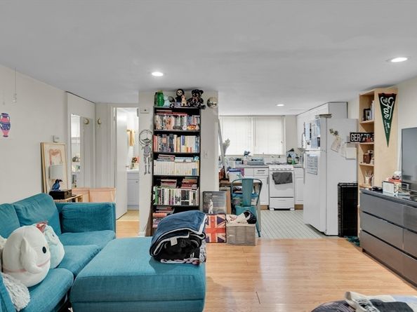 2 Hingham St, Cambridge MA 02138