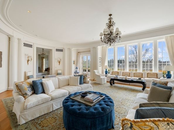 4 Willow Road, Weston MA 02493