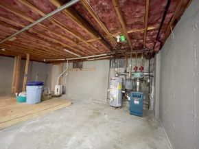 11 Fernwood St 11, North Andover MA 01845