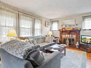 33 Woodleigh Rd, Watertown MA 02472