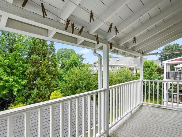 33 Woodleigh Rd, Watertown MA 02472