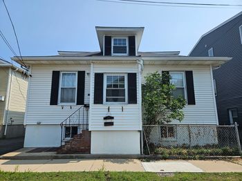 58 Bateman Ave