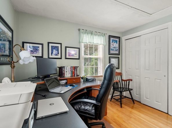 23 Williams Dr, Carver MA 02330