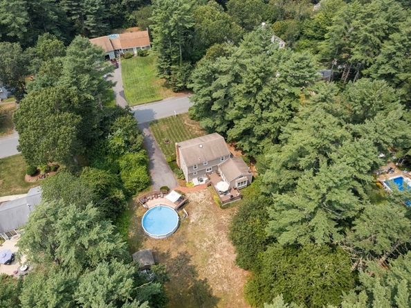 23 Williams Dr, Carver MA 02330