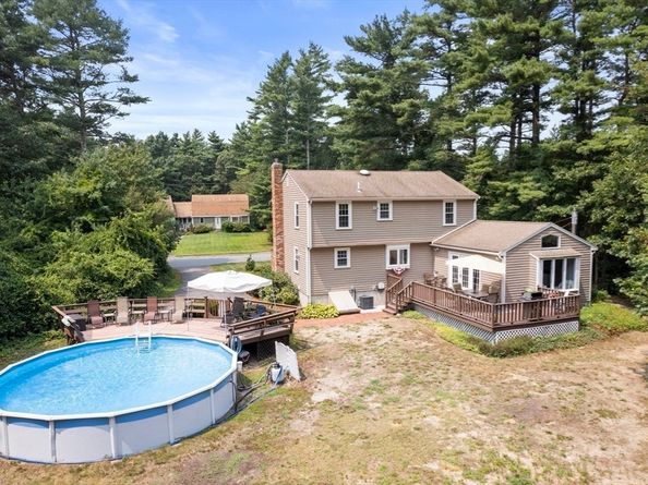 23 Williams Dr, Carver MA 02330
