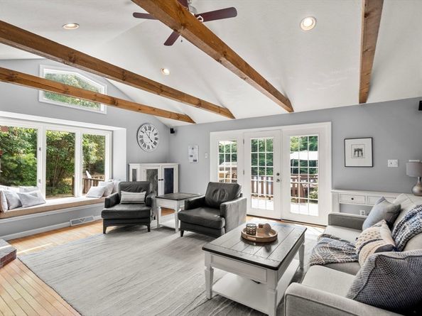 23 Williams Dr, Carver MA 02330