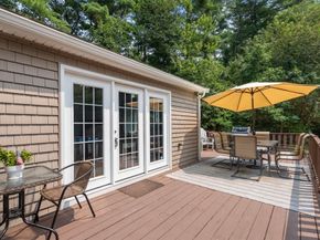 23 Williams Dr, Carver MA 02330