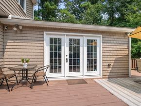 23 Williams Dr, Carver MA 02330
