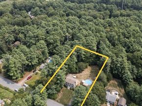 23 Williams Dr, Carver MA 02330