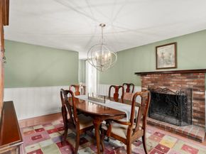 23 Williams Dr, Carver MA 02330