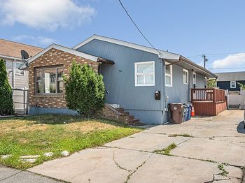 74 Gage Ave