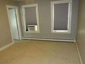 12 Lindell Ave, Leominster MA 01453